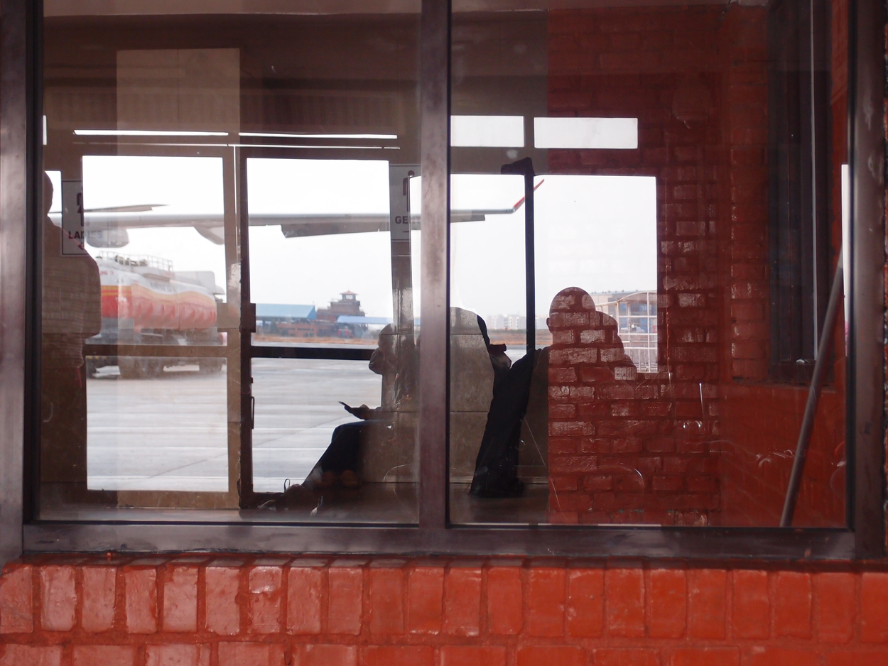 2018-01-24 12 Uhr - Kathmandu Airport (Foto + Audio) 